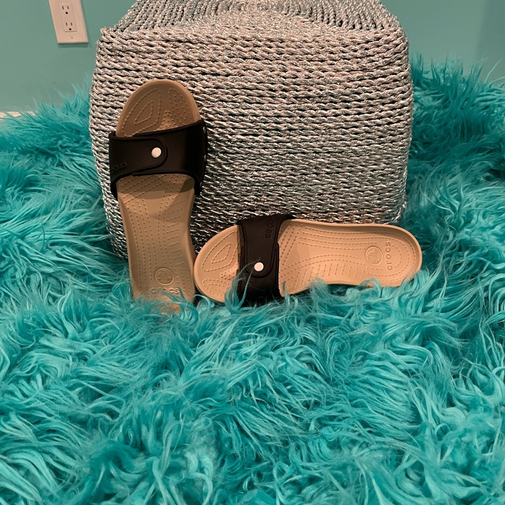 Crocs sandal/slide… FREE SHIPPING